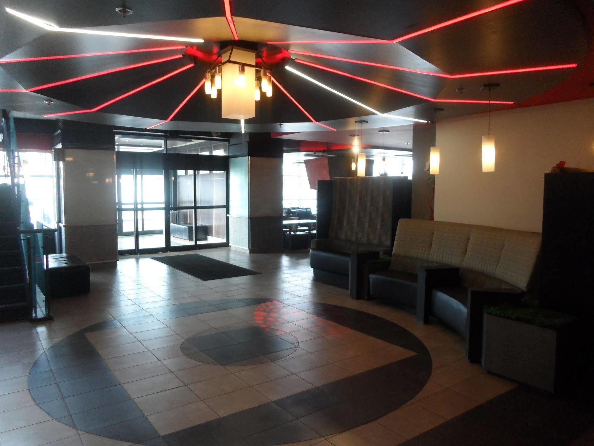 Grand Times Hotel - Aeroport De Quebec Eksteriør bilde